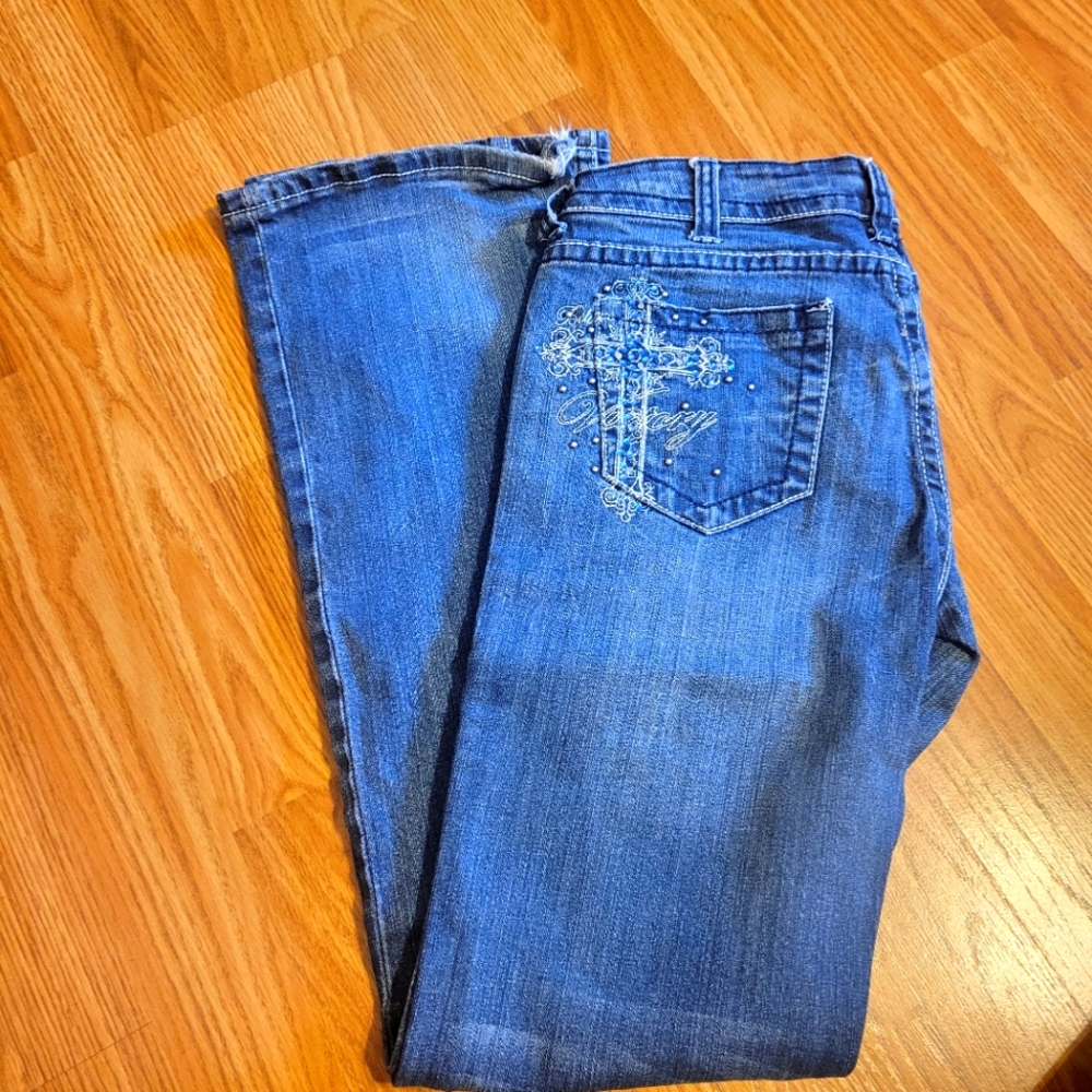 Cowgirl tuff jeans